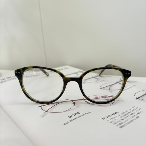 질스튜어트 빈티지 뿔테 안경