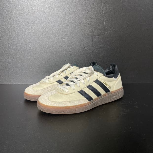 [235] 아디다스 스페지알 스니커즈
