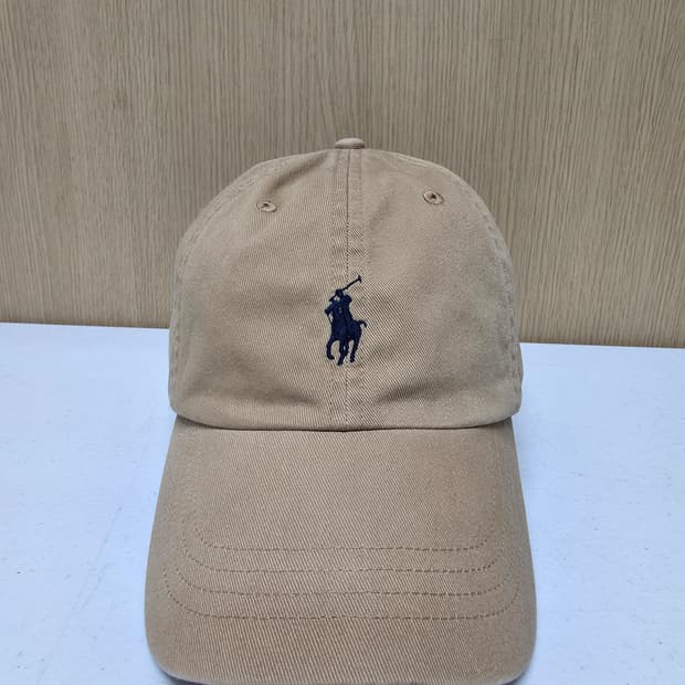 폴로 베이지 볼캡