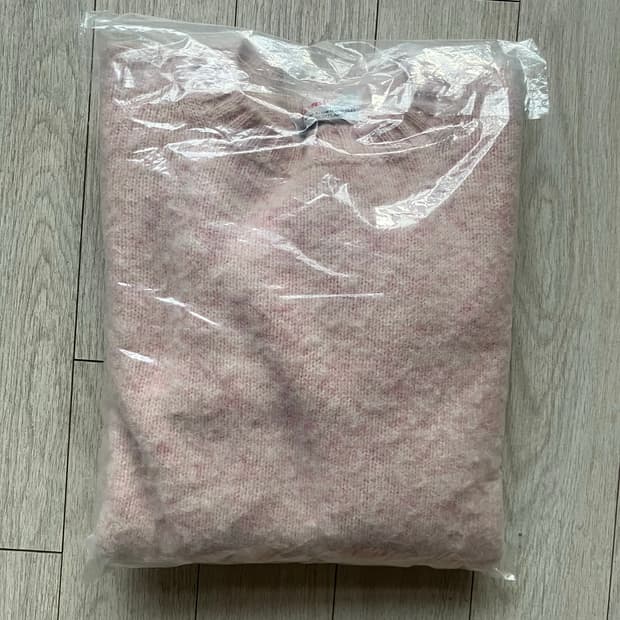 셔틀랜더 쉐기독니트 40사이즈