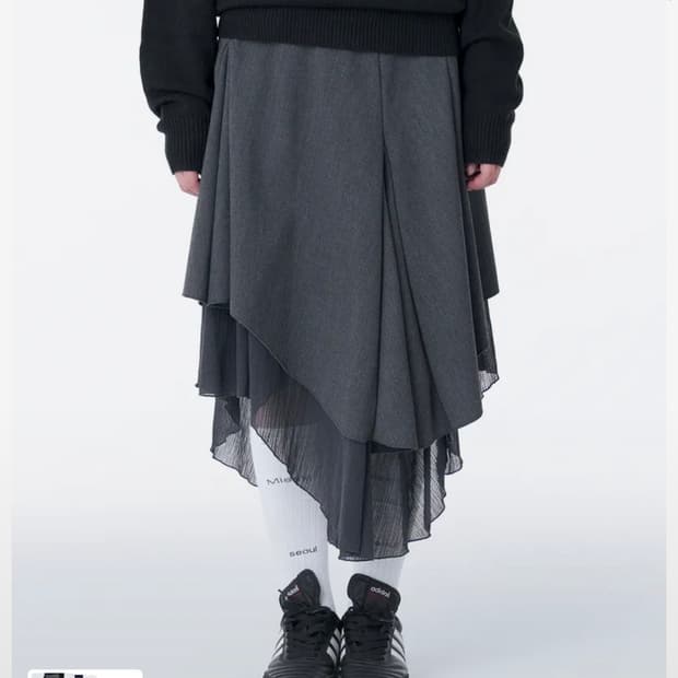 미세키서울 언발란스드 레이어드 스커트 차콜 2사이즈