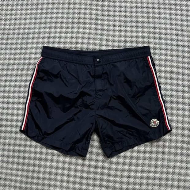 몽클레어 네이비 스윔 숏팬츠 반바지