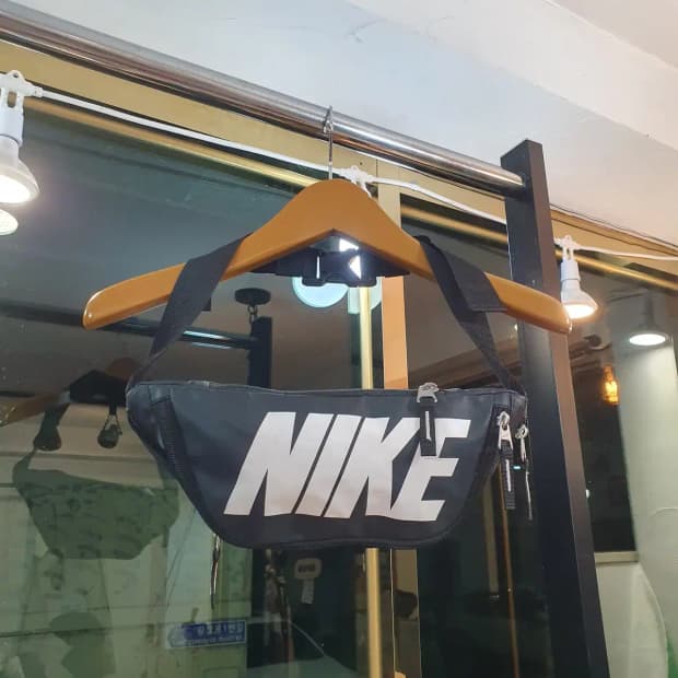 대장급 나이키 빅로고 힙색 ONE SIZE