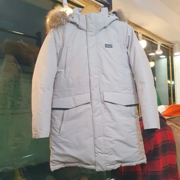 무하자 새상품급 90사이즈 K2 거위털 라쿤퍼 최고급 끝판왕 대장급 패딩