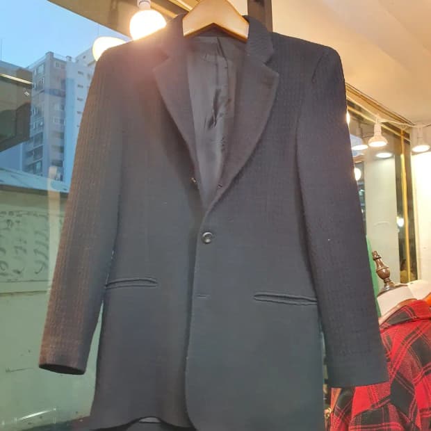 엠포리오 아르마니 메이드 인 이태리 엠보싱소재 클래식 싱글자켓 44사이즈