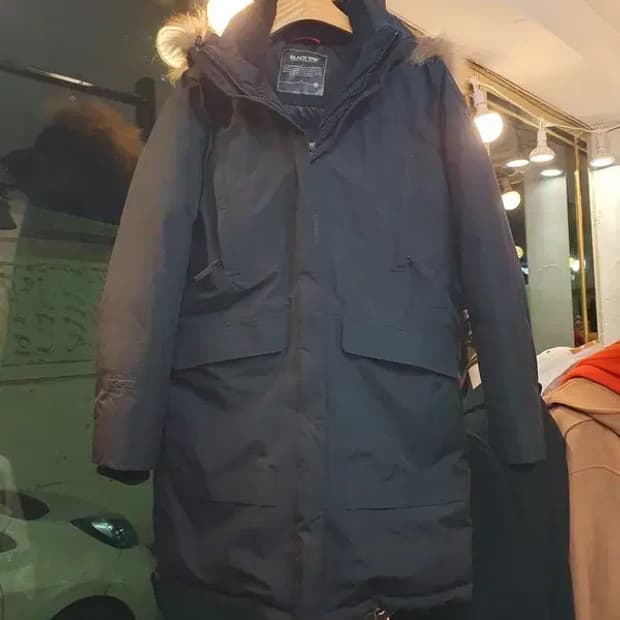 블랙야크 고어텍스 라쿤 퍼 거위털 구스다운 패딩 95사이즈