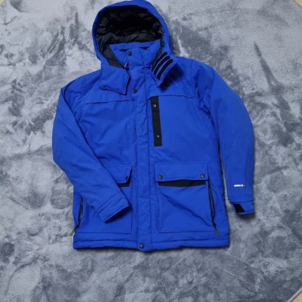 대장급 살로몬 글자, 로고 자수 오리털 덕다운 95사이즈 유틸리티 패딩