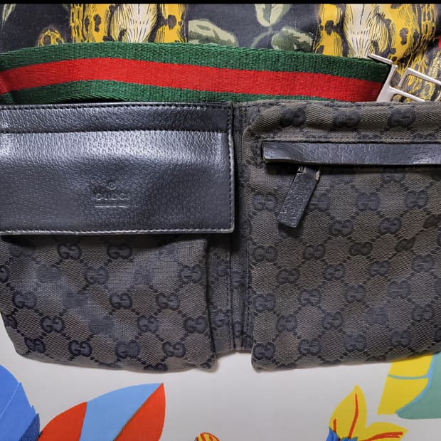 (정품)남녀공용 구찌  GG 캔버스 투포켓 웨이스트 백.