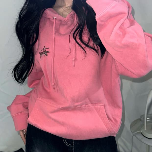 🐰스투시 유일 매물 피그먼트 분홍 빅로고 후드티🩷