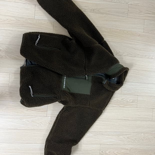 디스이즈네버댓 플리스자켓 m