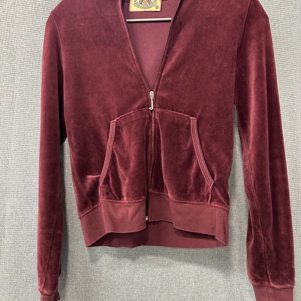쥬시꾸뛰르 Juicy Couture 버건디 벨루어 집업 후디