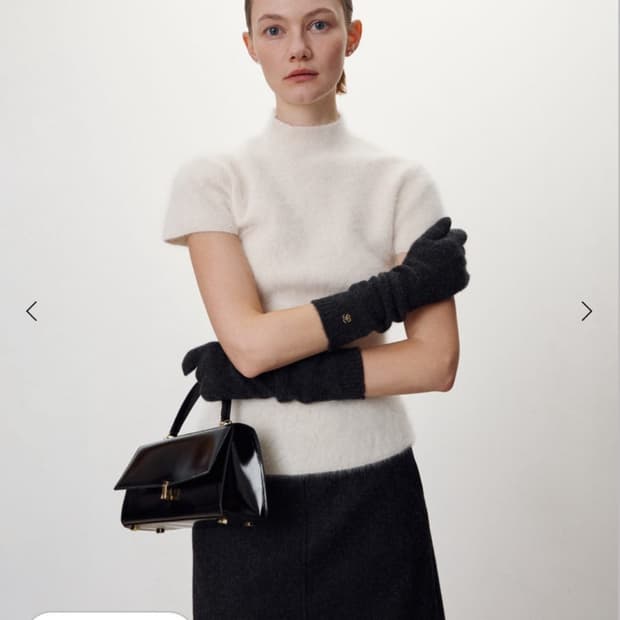 SIE 블리스 모크넥 하프 니트 아이보리