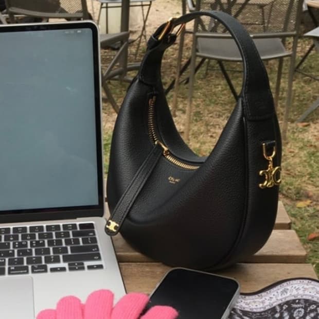 셀린느 트리옹프 키링