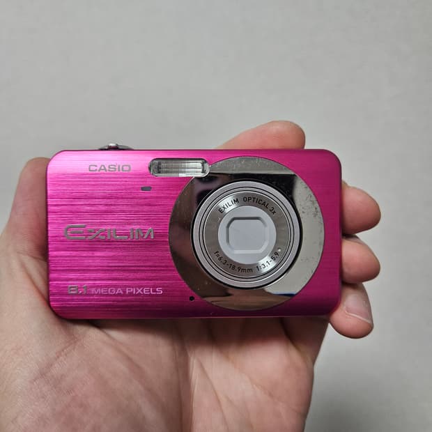 (카리나, 토모토모 디카) 카시오 엑슬림 EX-Z80