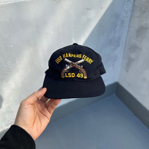 [빈티지] •USS Harpers Ferry Hat