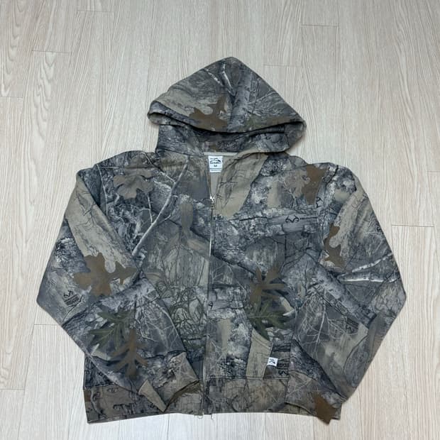 Akimboclub realtree zipup hoodie