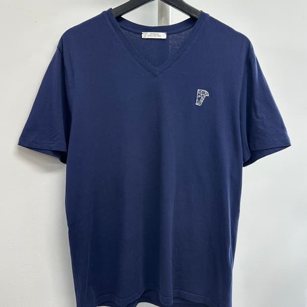 베르사체 로고 브이넥 티셔츠