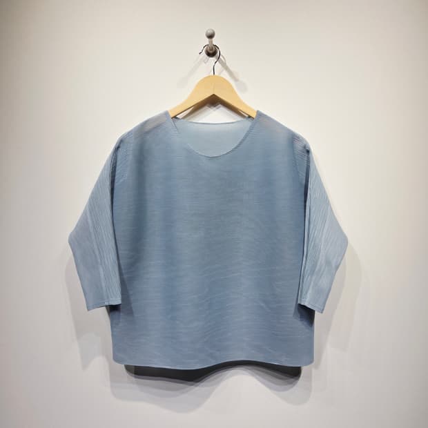 플리츠미. 여자 그레인 플리츠 돌먼 7부 티셔츠_Free