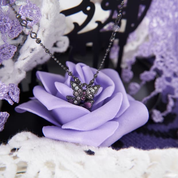 Anna sui 레이어드 버터플라이 큐빅 목걸이