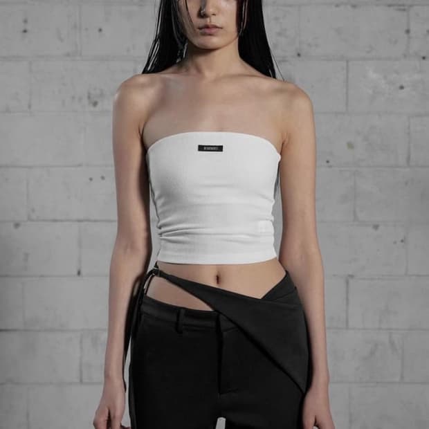 보헤미안서울 튜브탑 흰색