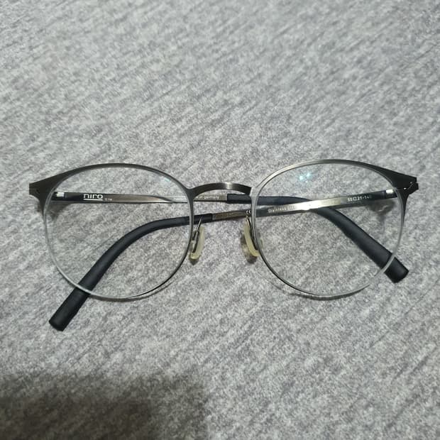 니로 반무테 안경 독일제