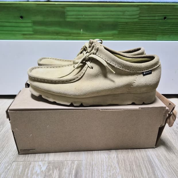 클락스 왈라비 고어텍스 265