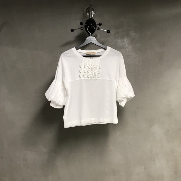 끌로에 화이트 반팔 블라우스 4(W)