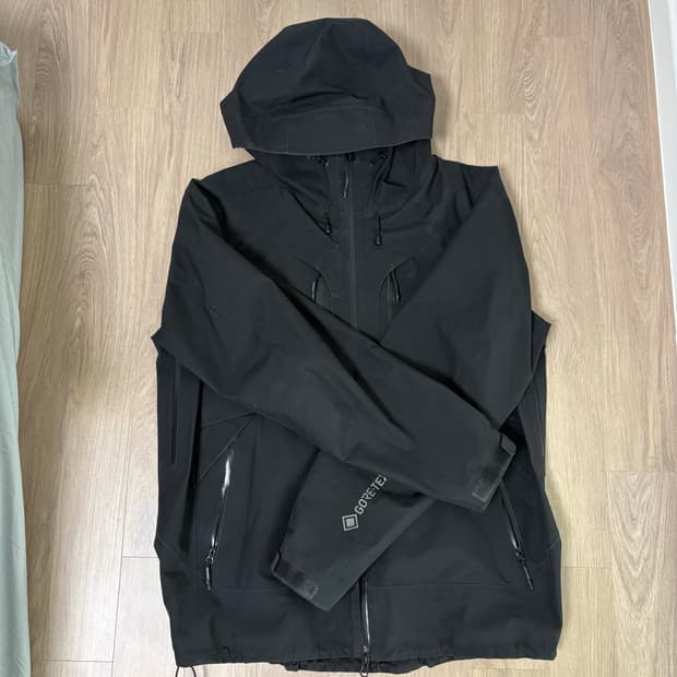 케일X뉴발란스 3L 고어텍스 자켓 L