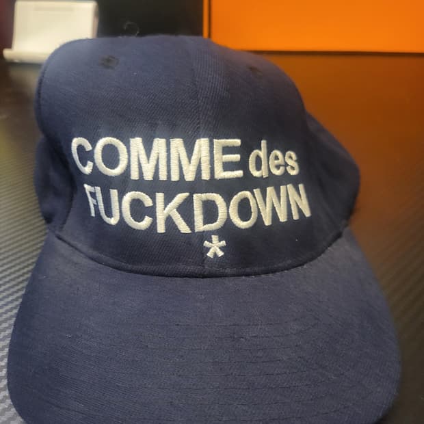 꼼데퍽다운 네이비 볼캡 COMME des FUCKDOWN 모자