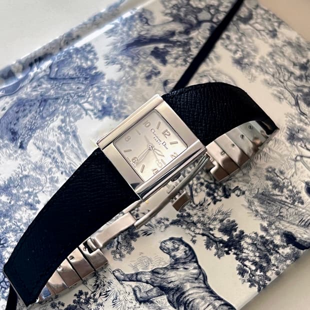 Christian Dior 리바 메탈 스퀘어 디올 시계