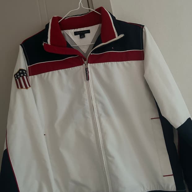 타미힐피거 바람막이