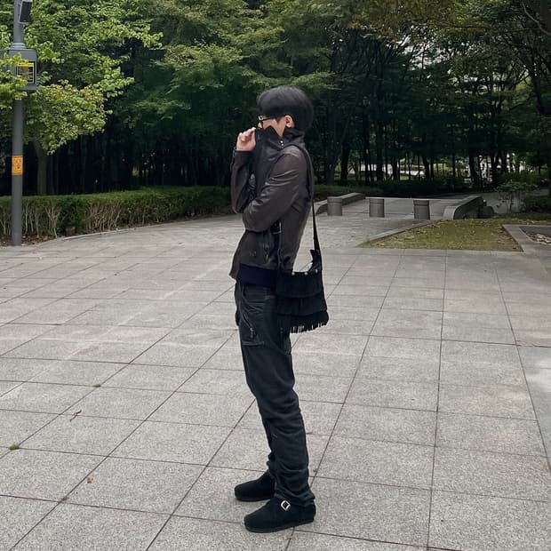 우영미 사선지퍼 램스킨 하이넥자켓