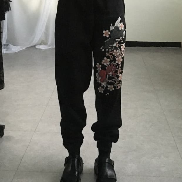 Oriental printing sweat pants