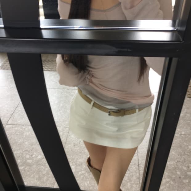 아워캐비넷 엔젤 브이넥 티셔츠 (1번시착)(free)