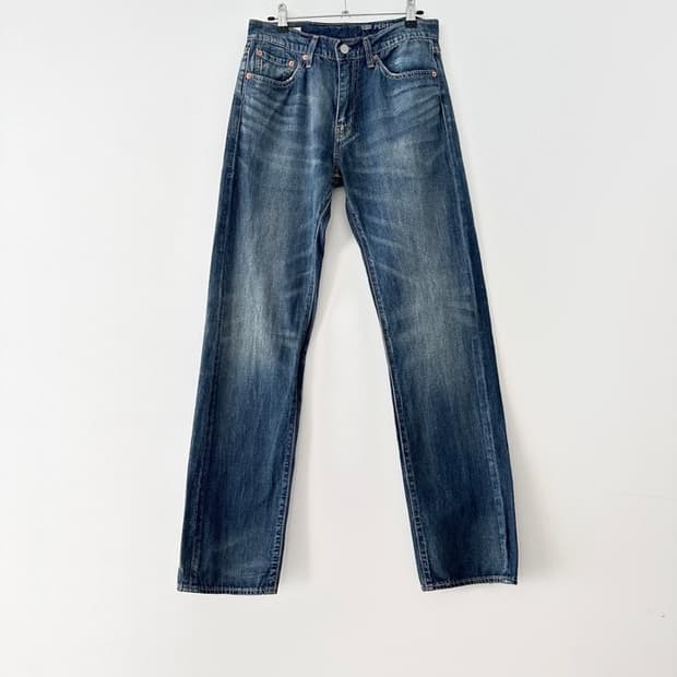 LEVI’S 505 slim fit denim pants
