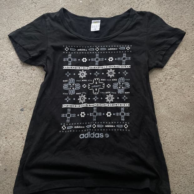neo label sleeve t