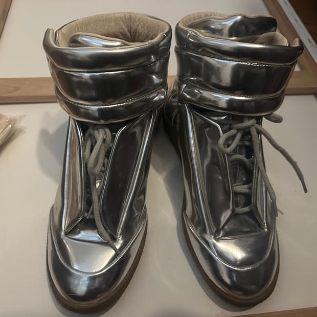 메종 마르지엘라 퓨처 실버 하이