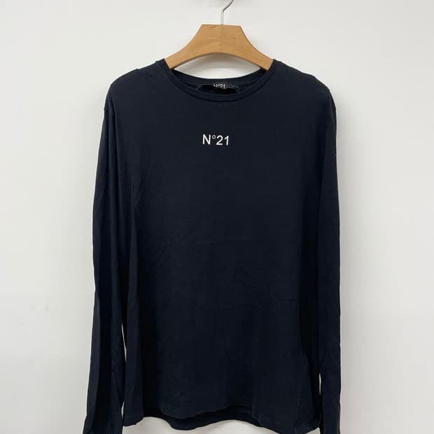 누메로벤투노 N21 코튼 로고 롱슬리브 PN9749