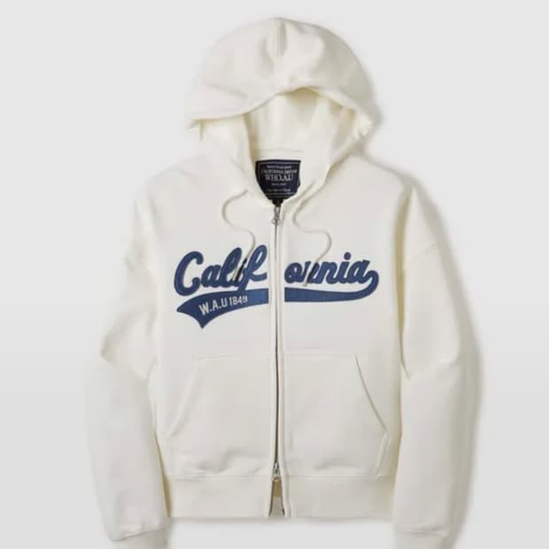 후아유 패치 크롭 후드집업 아이보리