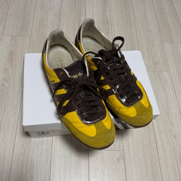 [265]아디다스 웨일스 보너 재팬 슈즈 헤이지 옐로우 다크 브라운