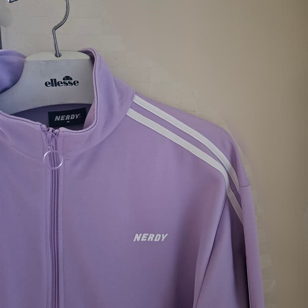 초희귀 대대장급!!) 널디 트랙탑 라이트퍼플 M