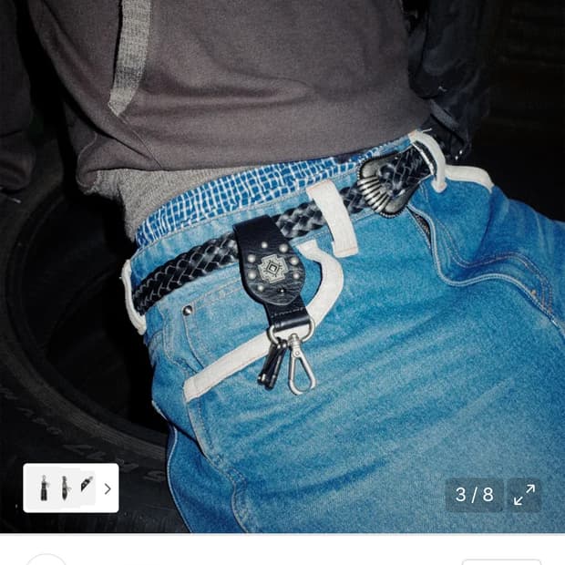 아캄 Cross Studded Leather Keyring (Black)