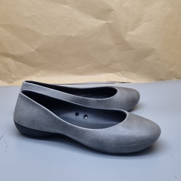 크록스 여성플랫슈즈w6 230 