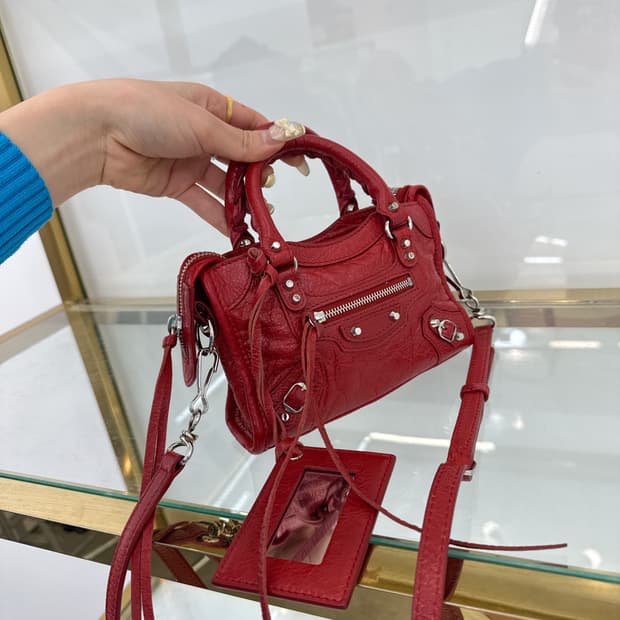 발렌시아가 나노 모터 시티백 레드 (정품)