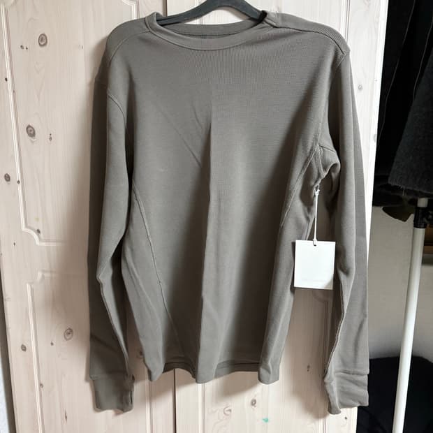 엔타이어스튜디오 써멀 롱슬리브 rock  XL