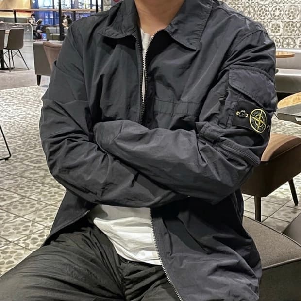 백화점판) 스톤아일랜드 나슬란 오버셔츠 L(105)