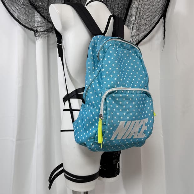 nike star back pack