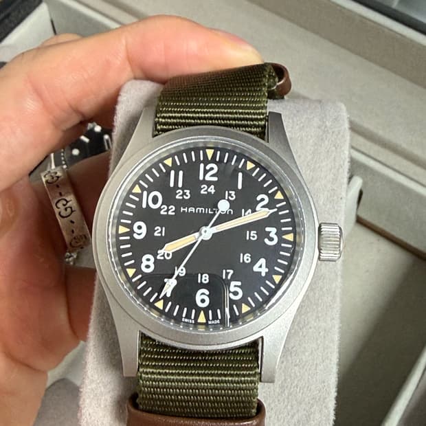 해밀턴 카키필드 메카니컬