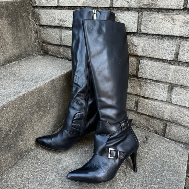 Black Renoir leather buckle boots