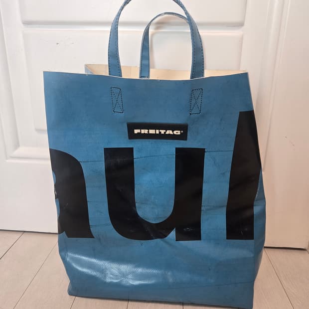 프라이탁 마이애미 바이스 (블루/블랙 레터링)